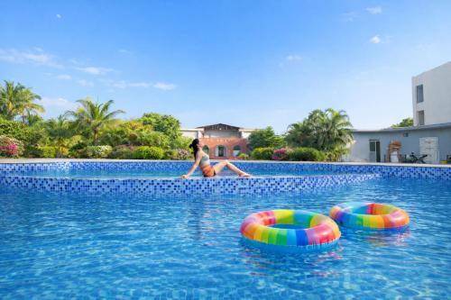 Spa wellness resort Corbett Falls area